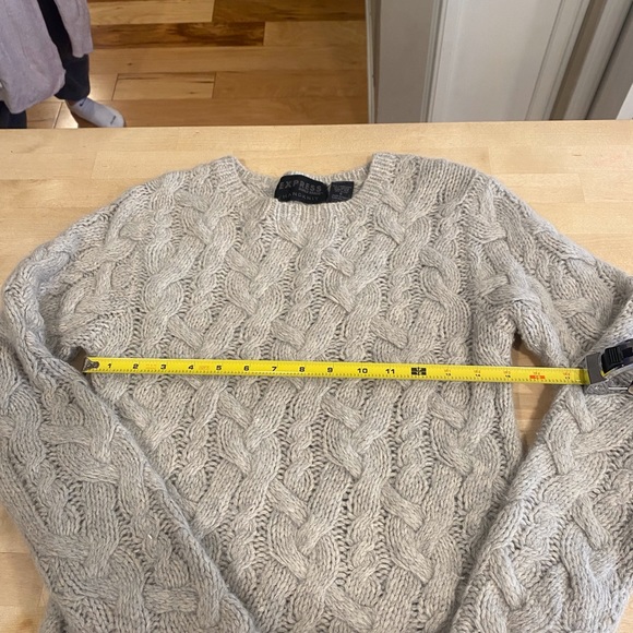Express Handknit Lambswool size small light gray sweater. {127} - Picture 5 of 8
